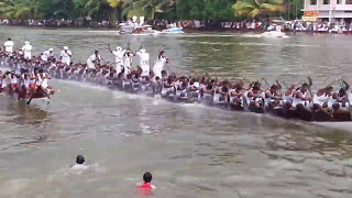 Champakulam boat race 2013 final [upl. by Oicirtap]