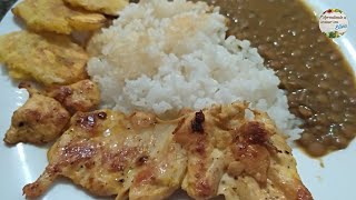 A LO ECUATORIANO  POLLO FRITO CON MENESTRA DE LENTEJA Y ARROZ [upl. by Arayc]