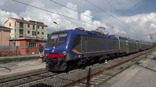 2023  IT  Arrival of Trenitalia 464 loco with a TI regional train quotVivaltoquot in Cisterna di Latina [upl. by Alfonzo]