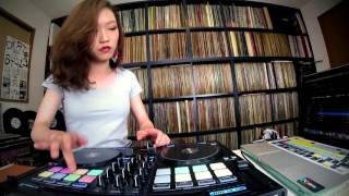 DJ SARA ★ Freestyle Scratch with djay Pro and Reloop Beatpad 2 [upl. by Averi983]