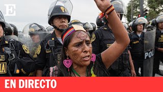 Miles de manifestantes protestan en Lima contra el gobierno de Perú en vivo [upl. by Old]