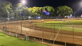 Heat 3 modified sedans kingaroy speedway 5524 Tim weir  clarkos performance [upl. by Grosvenor]