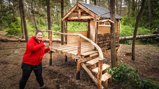 Stelzenhaus Geländer und Verkleidung  Outdoor Spielplatz selber bauen [upl. by Nywroc898]