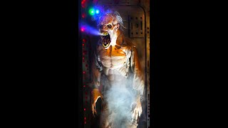 Scary Mutant Halloween Animatronic  Distortions Unlimited [upl. by Anav]