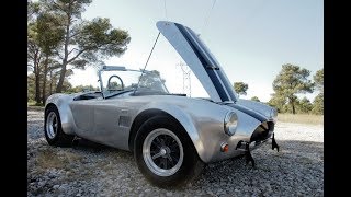 Vidéo  La minute du propriétaire  Shelby Cobra 289 FIA [upl. by Diahann748]