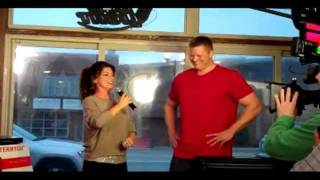 Shania Twain suprises karaoke singer [upl. by Entirb]