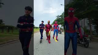 Hú Hồn Spiderman amp Ironman đang đi chơi bị chó rượt funny spiderman [upl. by Kape]