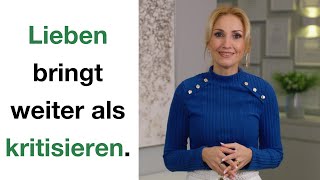 Wer wird schon gerne kritisiert  Ein Wunder für jeden Tag  DeborahRosenkranzOfficial [upl. by Poulter]