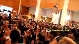 Tsegaye Eshetu Sings at Teddy Afro Wedding [upl. by Ainod]