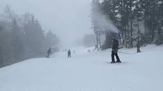 Snowshoe Mountain West Virginia Great Skiing In Snowstorm March 2024 [upl. by Jacoba822]