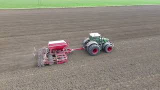 winter tarwe zaaien horsch zaaimachine 6 meter met fendt met dubbellucht Woldendorp oost Groningen [upl. by Eeniffar566]