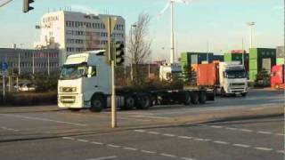 Trucks Trucks Trucks Schwerlastverkehr im Hamburger Hafen [upl. by Dragone]