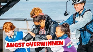 DIT IS GRUWELIJK ENG met Quinty en Jeroen van Holland  Kinderen voor Kinderen [upl. by Llertnac]