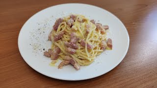 Pasta alla Carbonara con Pancetta Affumicata  Primo Piatto Veloce e Facile  Ricetta primo Piatto [upl. by Airamak788]