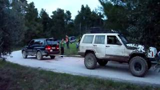 ssangyong musso vs Jeep XJ [upl. by Xuaegram131]