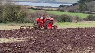 Nuffield 1060 ploughing [upl. by Ilrebmik]