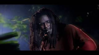 Chronixx  Skankin Sweet Vídeo oficial [upl. by Rahcir]