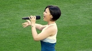 ALi 알리 Cho Yong Jin 조용진 Sings US Nat Anthem at Dodger Stadium 52714 Korean Night [upl. by Arerrac]