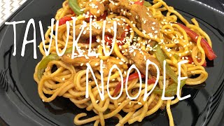 Çok Lezzetli Tavuklu Noodle  KolayYemekler [upl. by Abihsot101]