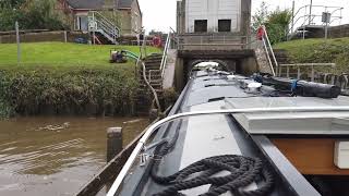 182Narrowboat Life Dodging Low Bridges And Searching For Sunken Treasure [upl. by Ardiedak283]