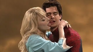 Andrew Garfield gets kissing lesson from Chris Martin as he hosts SNL and Emma Stone helps too [upl. by Gregor]