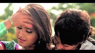 Dabe Pav Aiha Nazariya Bachake Male  BHOJPURI HOT SONG  Patna Se Pakistan [upl. by Eelime]