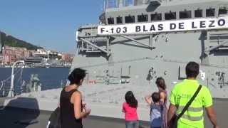 Puertas abiertas a la fragata ´Blas de Lezo en el puerto de Pasajes 29062015 [upl. by Anaujik472]