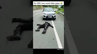 Rc390 live crash 💔 bike gaya Puri 😭 accident rider viralshort ytshort rc390 yoitubeshorts [upl. by Attej]