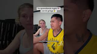 Yo aprendiendo inglés 🇺🇸 con mi gringa 👱‍♀️👱‍♀️ barthomas gringa humor [upl. by Adivad]