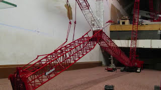 manitowoc 18000 assembly and heavy lift [upl. by Gagliano]