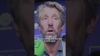 Hoe kijkt Van der Sar naar de leeftijd van Pasveer en de keeperskwestie bij Ajax 🤪🧤 vandersar [upl. by Corbet]