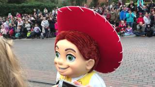 4K Disneyland Paris  Parade 2015 [upl. by Hoashis]