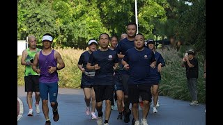 Courir vers la lumière [upl. by Nuawed]