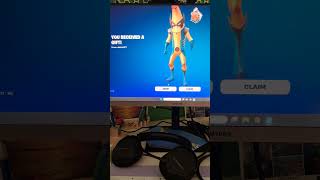 Een gift van lennert gift fortnite peelyskin wolverine emotional [upl. by Ivanah271]