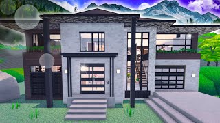 ROBLOX 🏘️⏩ Crown Estates vol1  Best Of RoVille Home Edition With House Code  RoVille Tours [upl. by Gwenn]