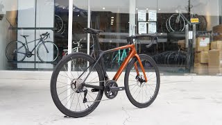 Giant TCR Advanced Pro 0 2022 Di2 Disc [upl. by Acirema835]