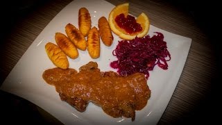 Hirschsteak mit Apfelrotkraut Preiselbeer und Kroketten superlecker [upl. by Enaile]