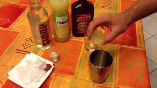 Faire le cocktail Amaretto Sour  Idée apéritif [upl. by Stelu675]