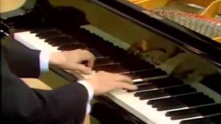 wilhelm kempff plays beethovens Moonlight sonata complete songwmv [upl. by Cerracchio]