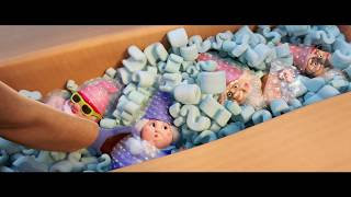 Trailer  Gnomeu e Julieta Sherlock Gnomos  Cinemark [upl. by Rein]