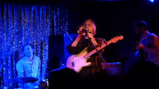 Johnny Flynn amp The Sussex Wit  Howl  live Atomic Café Munich 20131120 [upl. by Keelia]