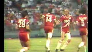 Johan Cruyff  Dribbling Run vs4 For Washington Diplomats [upl. by Atteuqehs]