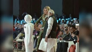 Mitra robot greets Ivanka Trump PM Modi at GES 2017  Global Entrepreneurship Summit [upl. by Libbi470]