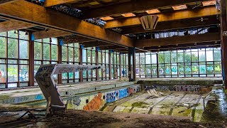 Abandoned MILLIONAIRE Resort  Grossingers Catskill Resort Hotel [upl. by Honeyman]