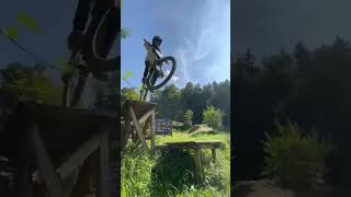 Few sends in samerberg bikepark mtb mtbjump automobile mountainbikejumpsbikelife 500subs [upl. by Alexandria317]