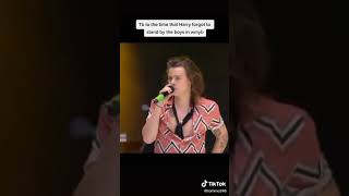 The time when Harry forgot to stand by the boys in wmyb  One Direction   Directioners Club [upl. by Erreipnaej]