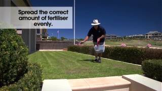 How to feed your lawn using Munns Lawn Fertilisers [upl. by Abrahan79]