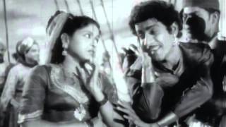 Thillana pattu padi  MGR T R Rajakumari  Puthumai Pithan  Tamil Classic Song [upl. by Ayotahs662]