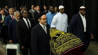 Fans Honor Muhammad Ali at Muslim Prayer Service [upl. by Gambrell]