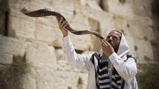 The Meaning of the Shofar  Prof William Kolbrener [upl. by Akeinahs]